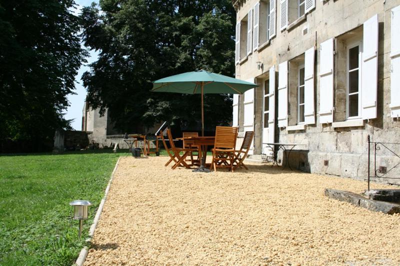 Chateau De Roberville Machemont Kültér fotó
